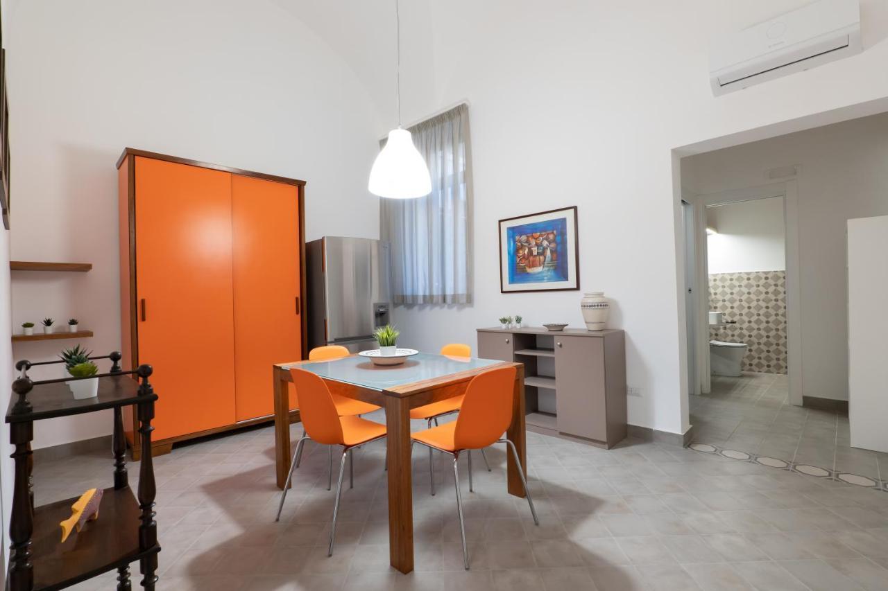 Woodenloft14 Appartement Catánia Buitenkant foto